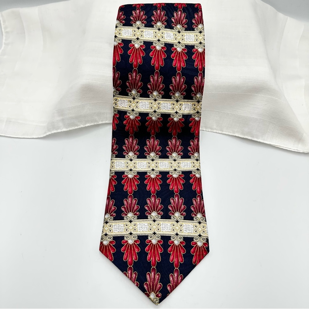 All Silk Necktie Navy Burgundy Cream Floral Art Deco 4” W X 59” L  Preowned
